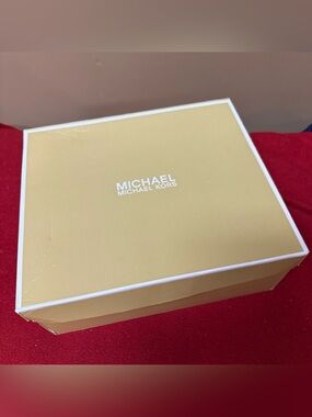Michel Kors Empty Shoe Replacement Gold White Logo Storage Box 12x10x4.25”
